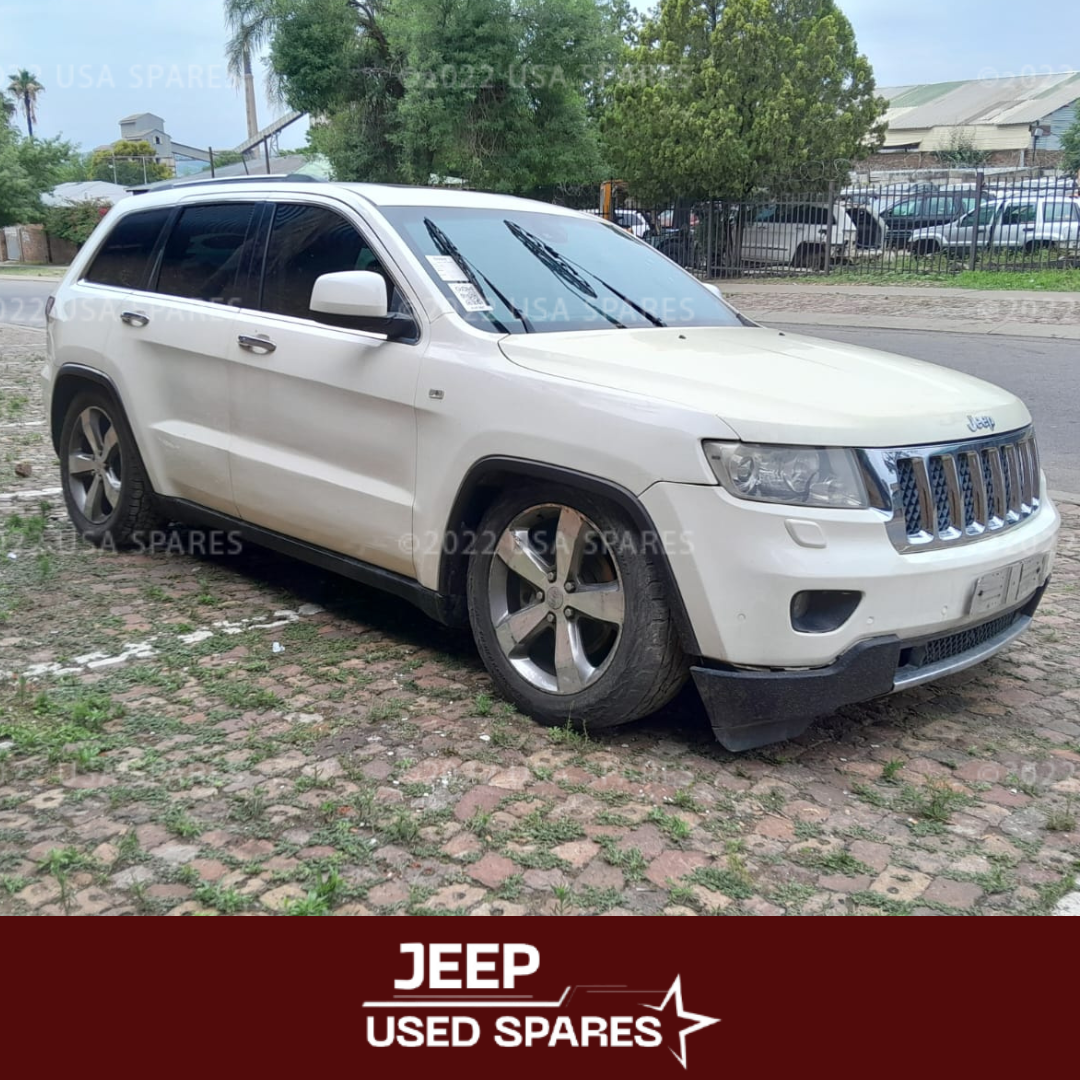 2012 Jeep Grand Cherokee 3.0 WK2 being stripped for genuine OEM spare parts and components.