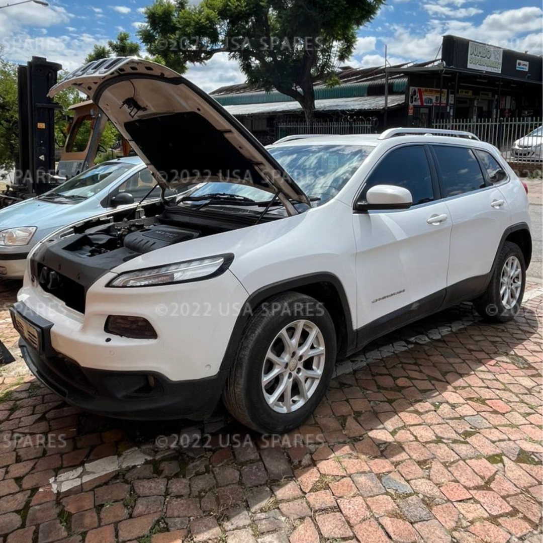 2015 Jeep Cherokee 2.4 KL - Image 4