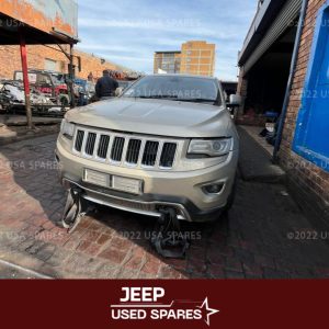 2015 Jeep Grand Cherokee 3.0 WK2 automatic diesel stripping for spares with used OEM engine, turbo, gearbox, body, and electrical parts available.