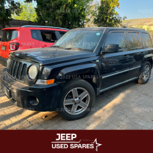 2008 Jeep Patriot 2.0 currently being stripped for spares, with genuine used Jeep parts available including engine and gearbox components, suspension, steering, electrical parts, body panels, headlights, mirrors, interior parts and accessories.