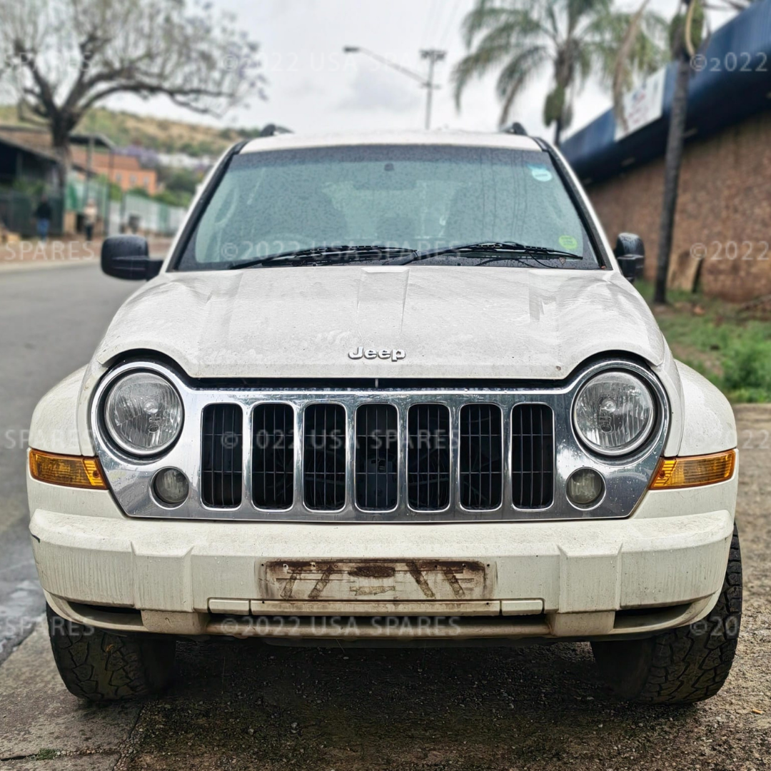 2006 Jeep Cherokee 2.8 KJ - Image 2